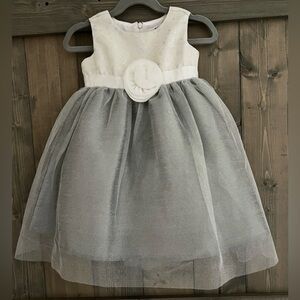 Toddler Girls US Angels Holiday Dressy Flower Girl Dress Silver Cream 3T EUC LN